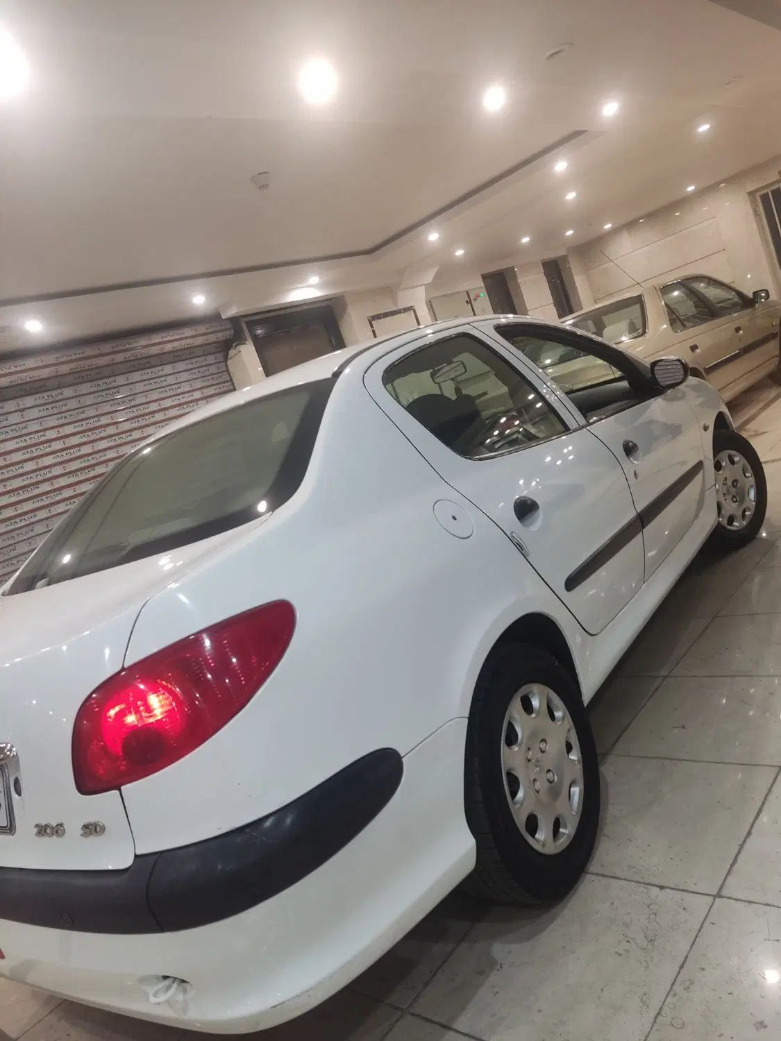 پژو ۲۰۶ صندوق دار v8 - 1394