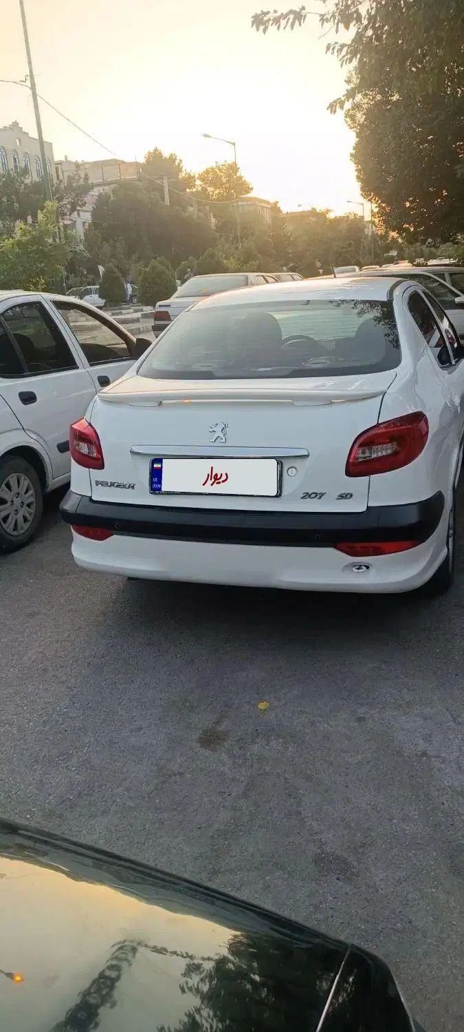 پژو ۲۰۷ صندوق دار اتوماتیک - 1397