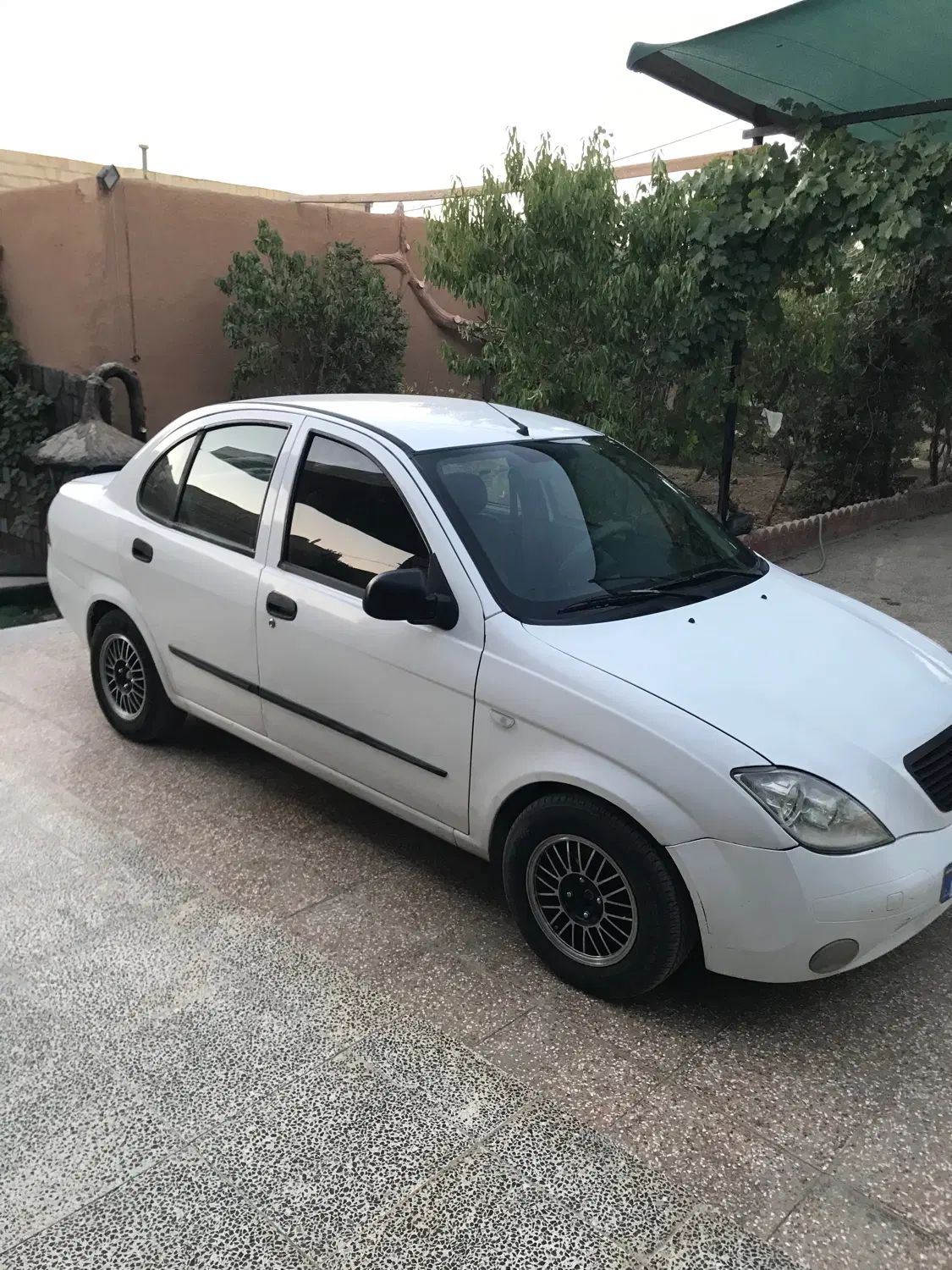 تیبا صندوق دار SX - 1395