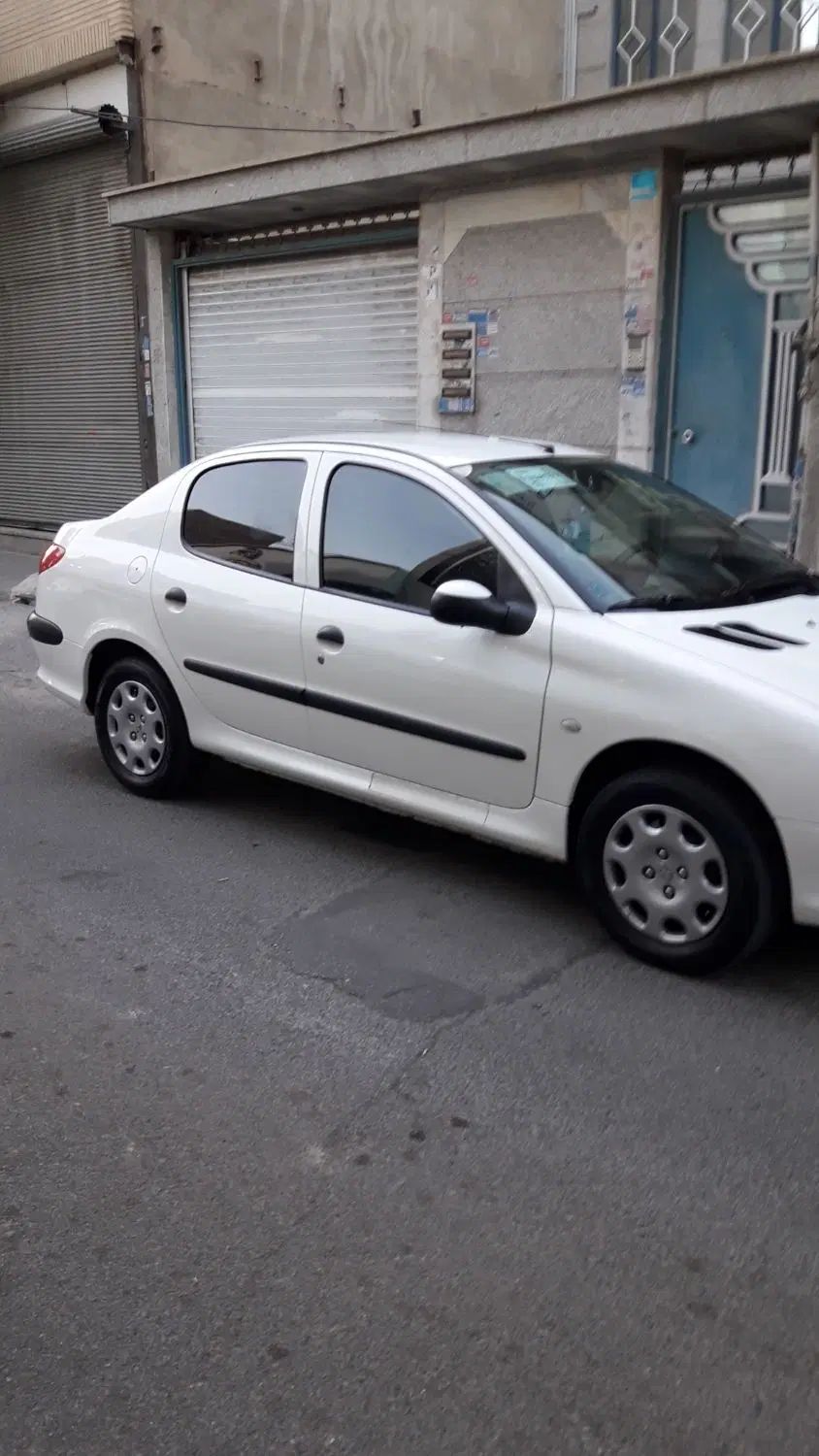 پژو ۲۰۶ صندوق دار v8 - 1398