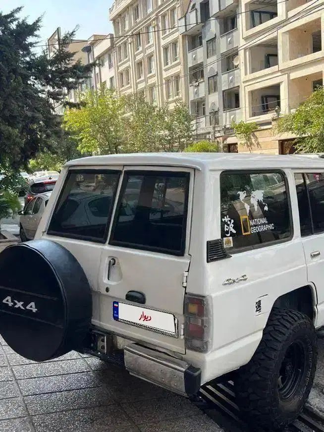 نیسان پاترول چهار درب 6 سیلندر - 1375