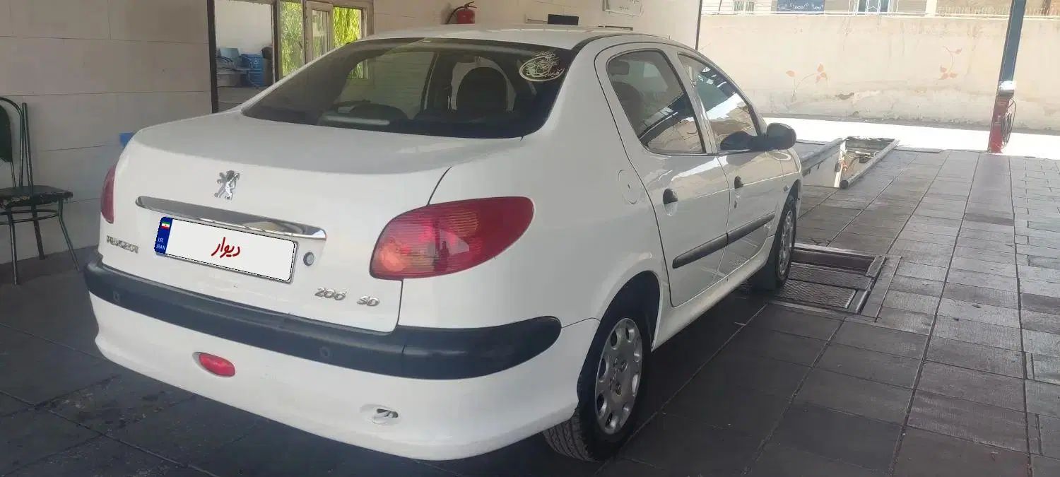 پژو ۲۰۶ صندوق دار v8 - 1396