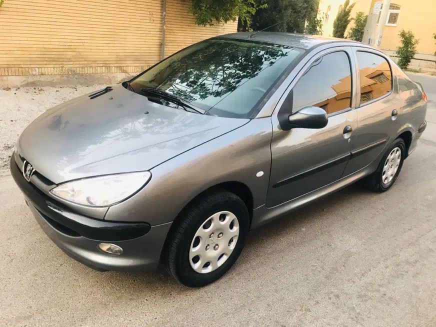 پژو ۲۰۶ صندوق دار v8 - 1392