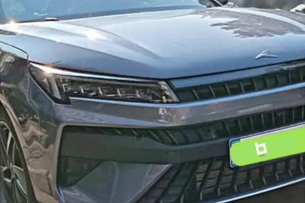 خودرو کی ام سی، J7 آگهی ann_20248497