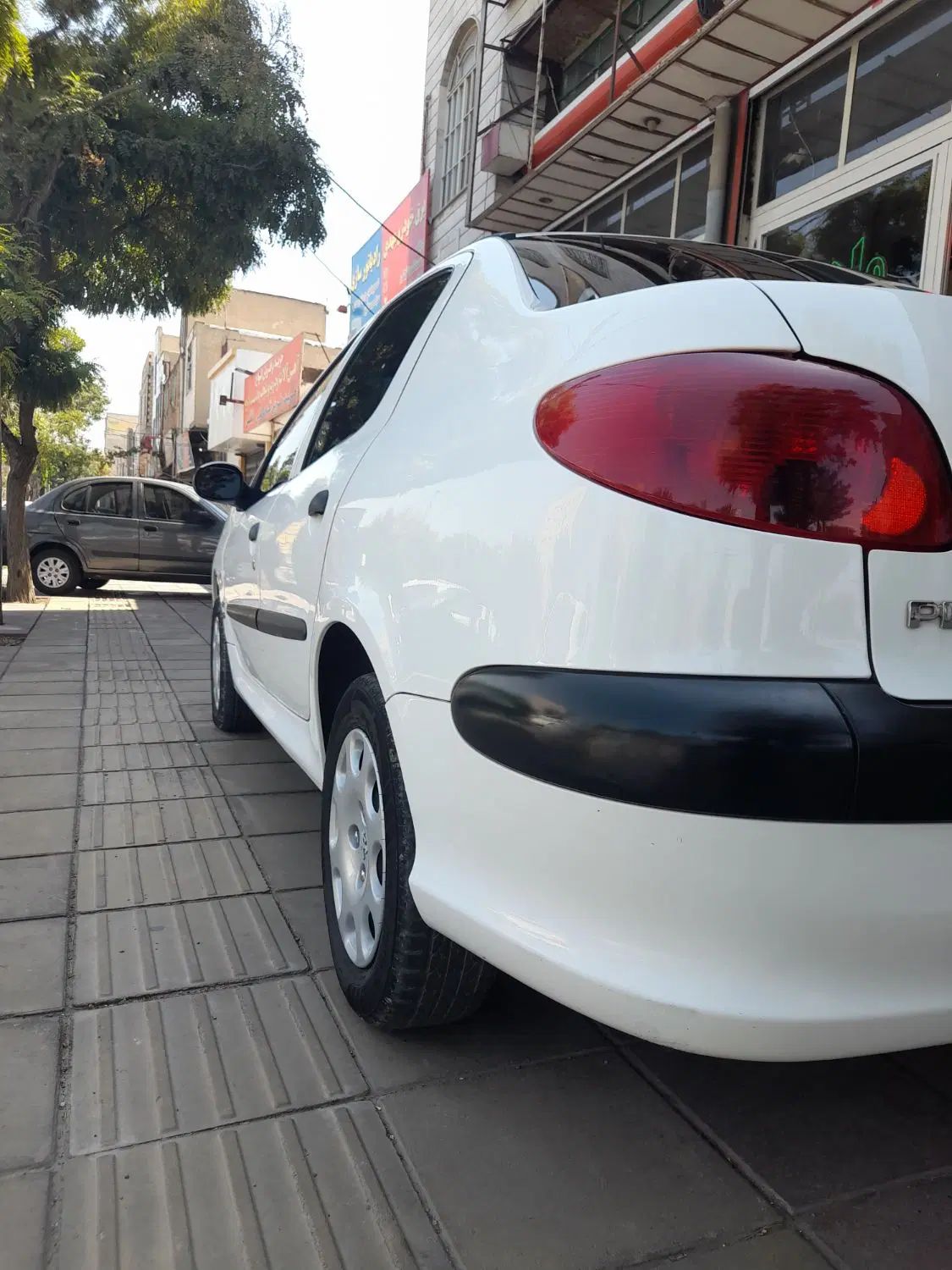 پژو ۲۰۶ صندوق دار v8 - 1399
