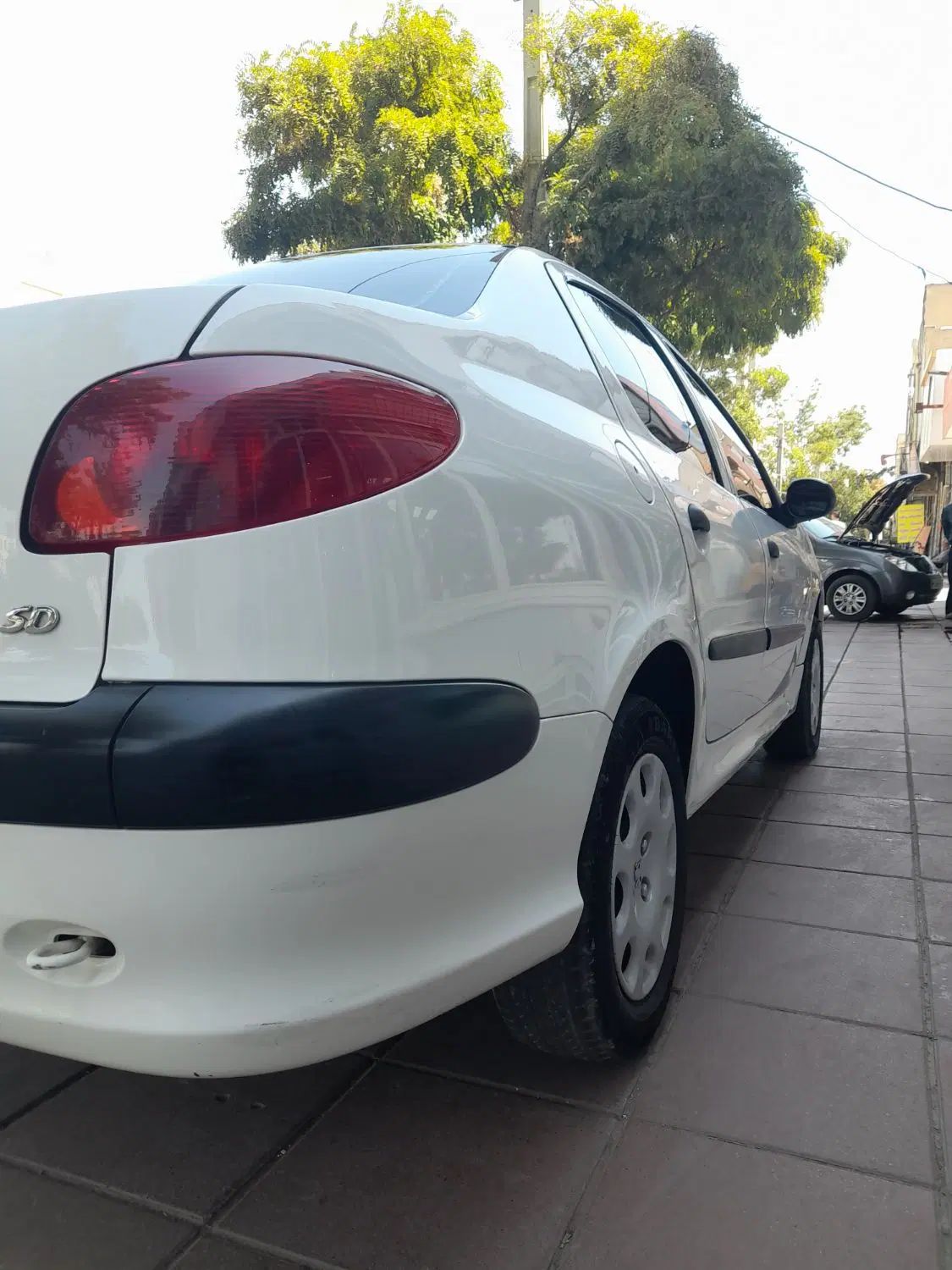 پژو ۲۰۶ صندوق دار v8 - 1399