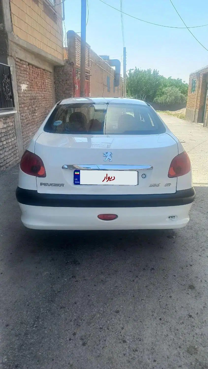پژو ۲۰۶ صندوق دار v8 - 1396
