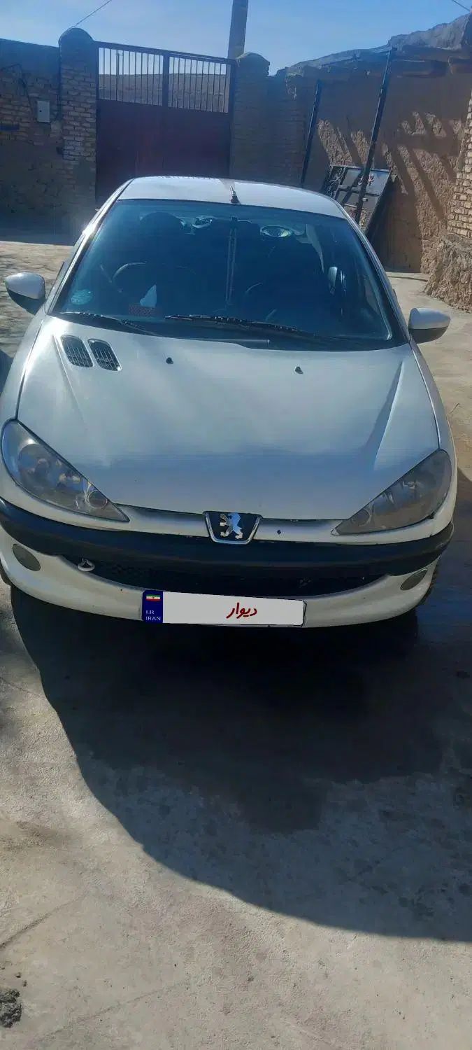 پژو ۲۰۶ صندوق دار v8 - 1389