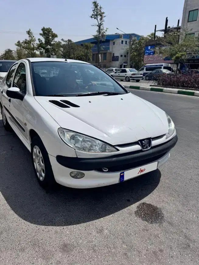 پژو ۲۰۶ صندوق دار v8 - 1393