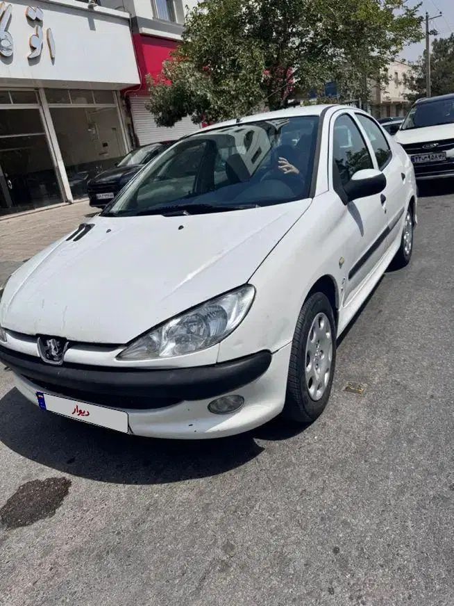 پژو ۲۰۶ صندوق دار v8 - 1393