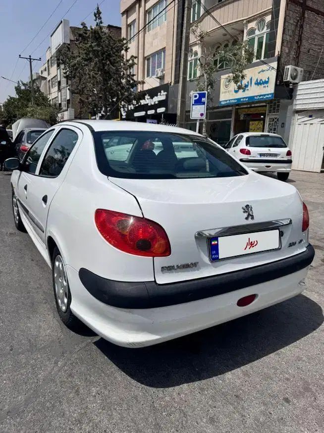 پژو ۲۰۶ صندوق دار v8 - 1393