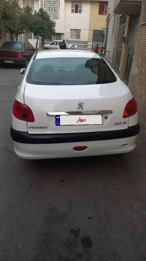 پژو ۲۰۶ صندوق دار v8 - 1398