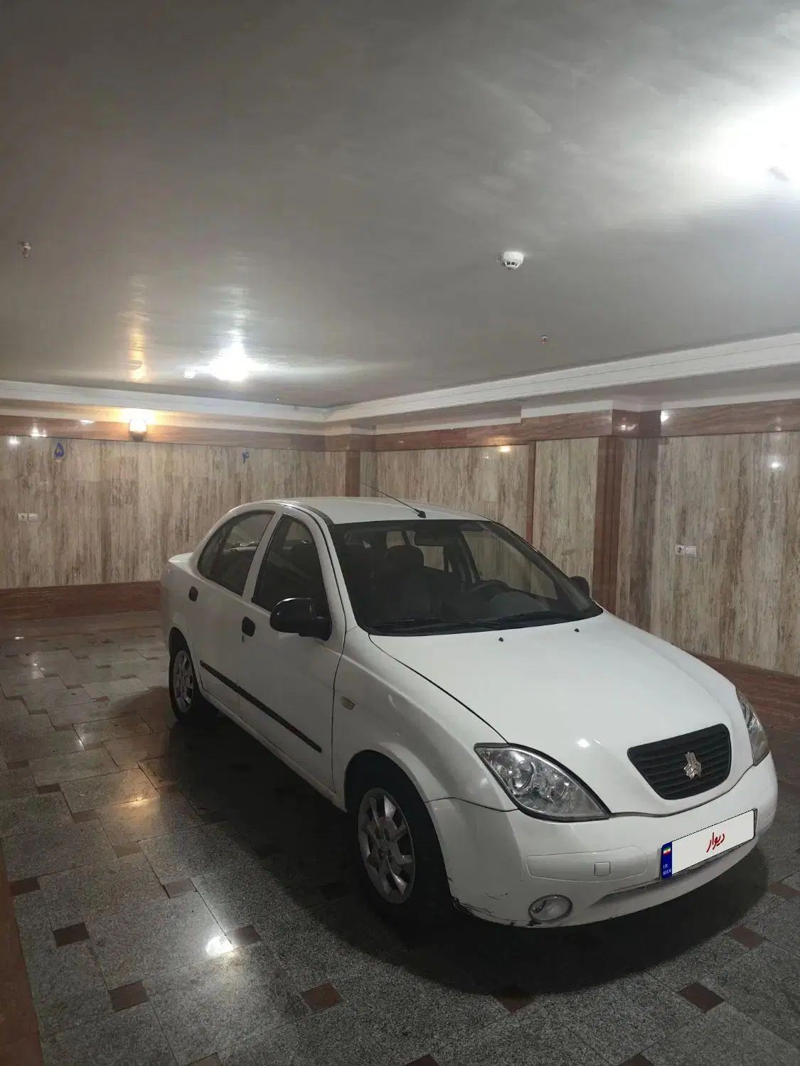 تیبا صندوق دار EX - 1392