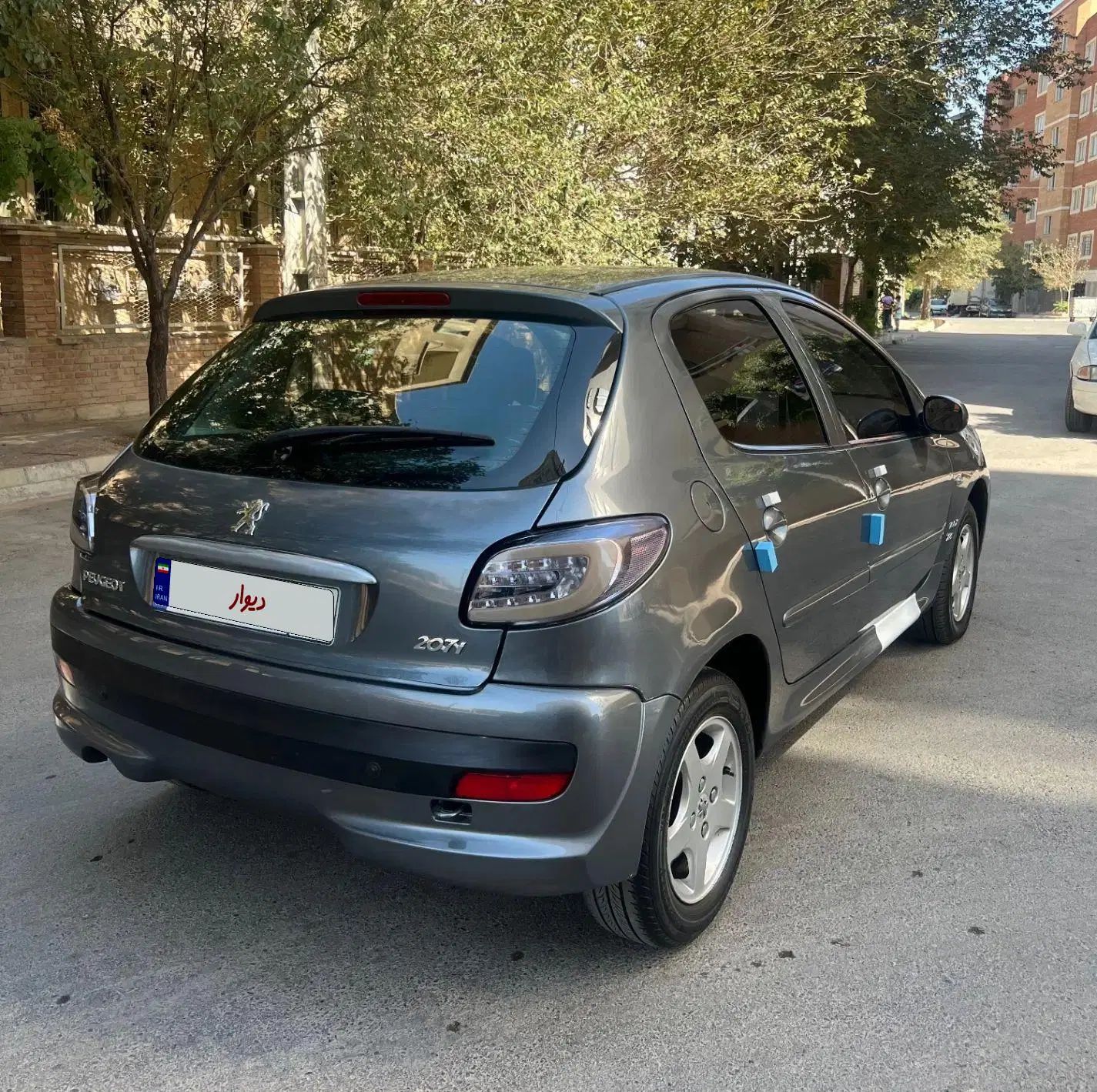 پژو 207 اتوماتیک - 1390