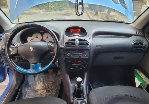 پژو ۲۰۶ صندوق دار v8 - 1395
