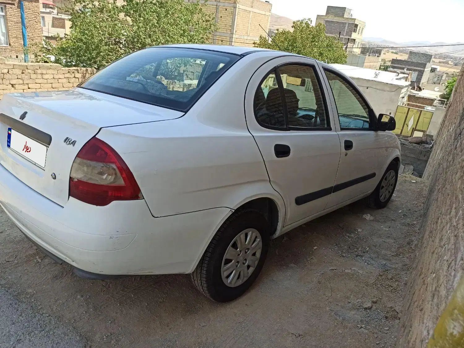تیبا صندوق دار SX - 1393
