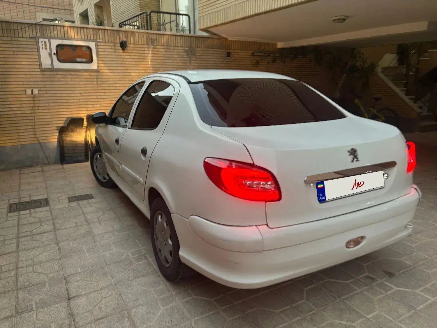 پژو ۲۰۶ صندوق دار v9 - 1389