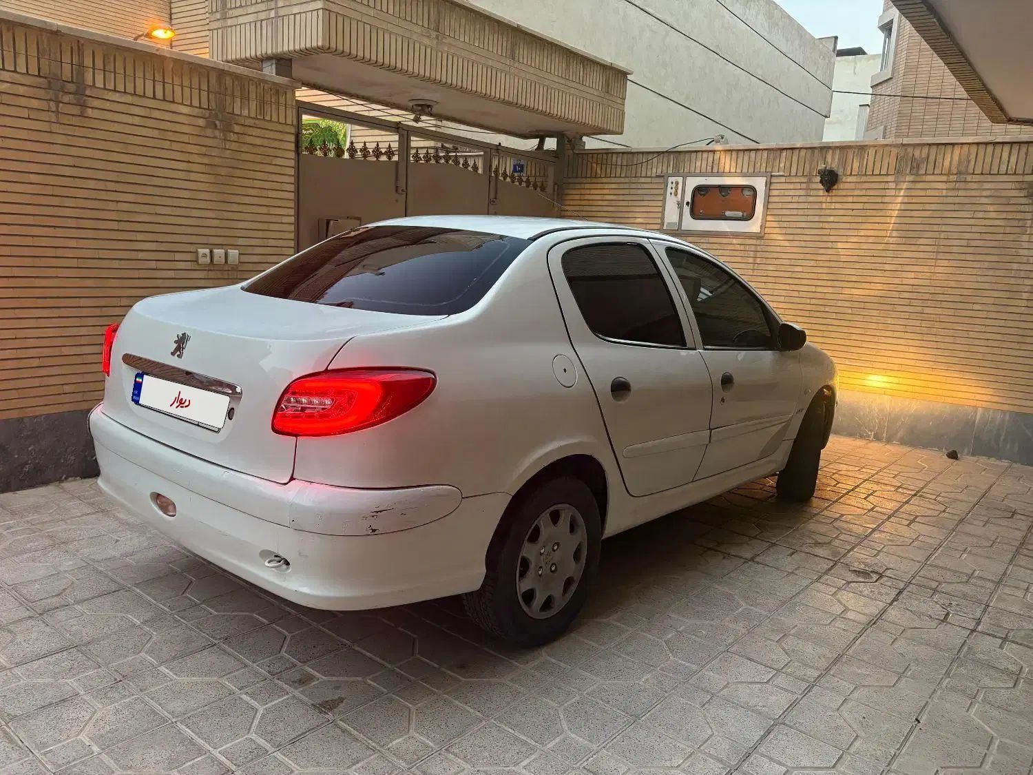 پژو ۲۰۶ صندوق دار v9 - 1389