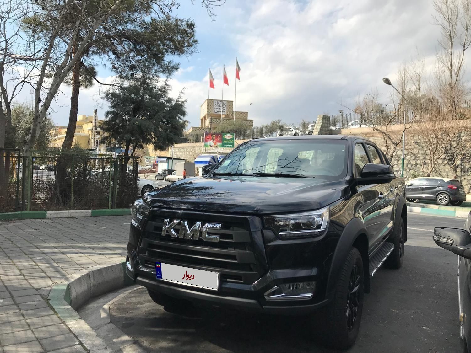 خودرو کی ام سی، T8 آگهی ann_20250184