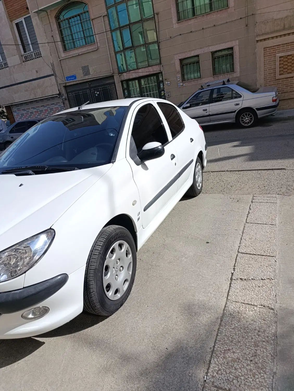 پژو ۲۰۶ صندوق دار v8 - 1396