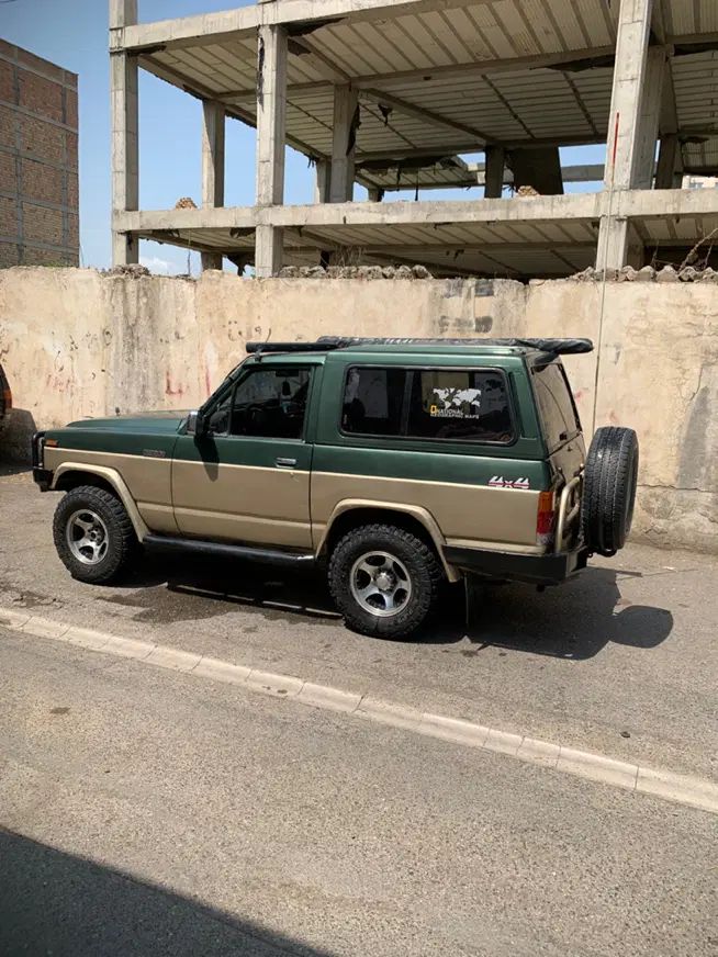 نیسان پاترول دو درب دنده‌ای - 1998
