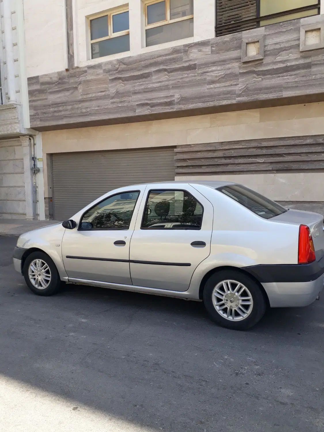 خودرو رنو، تندر 90 آگهی ann_20250457