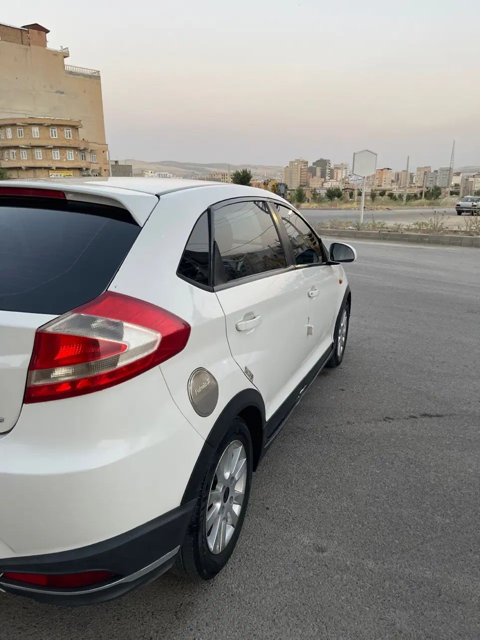 ام وی ام 315 هاچ بک ساده دنده ای - 1395
