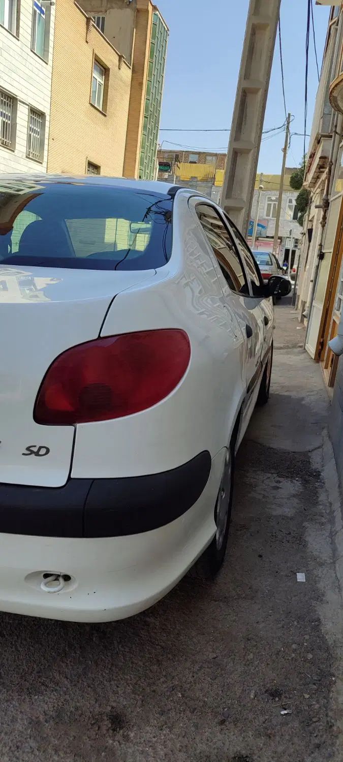 پژو ۲۰۶ صندوق دار v8 - 1392