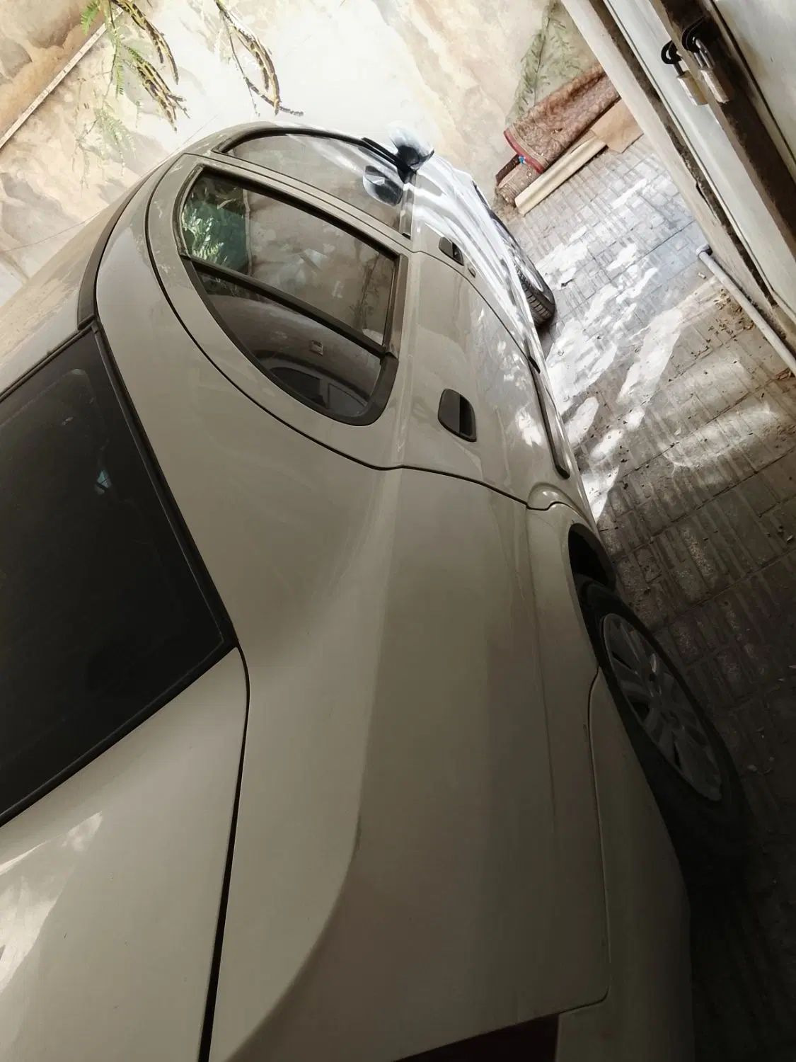 تیبا صندوق دار SX - 1392