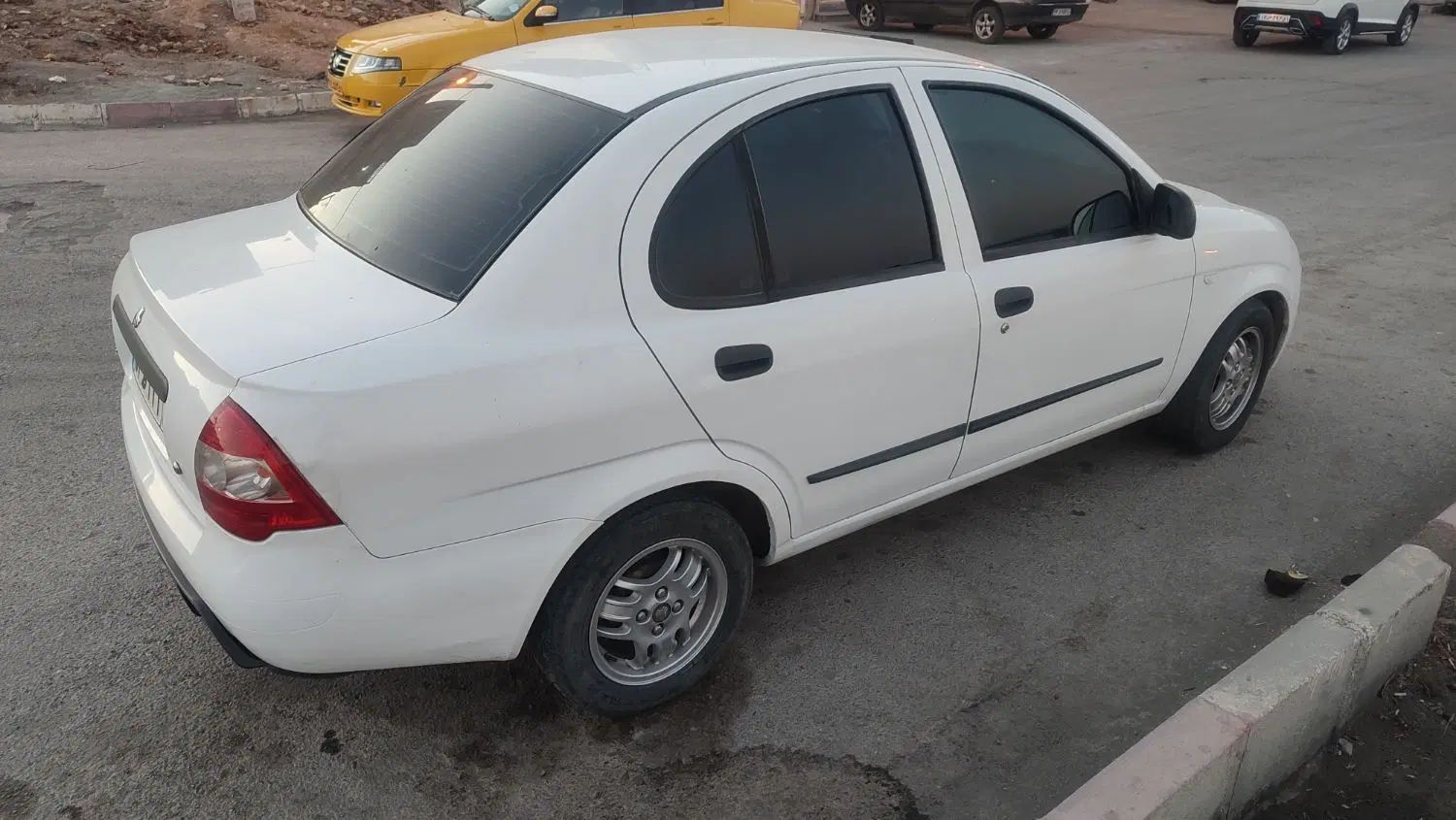تیبا صندوق دار EX - 1394