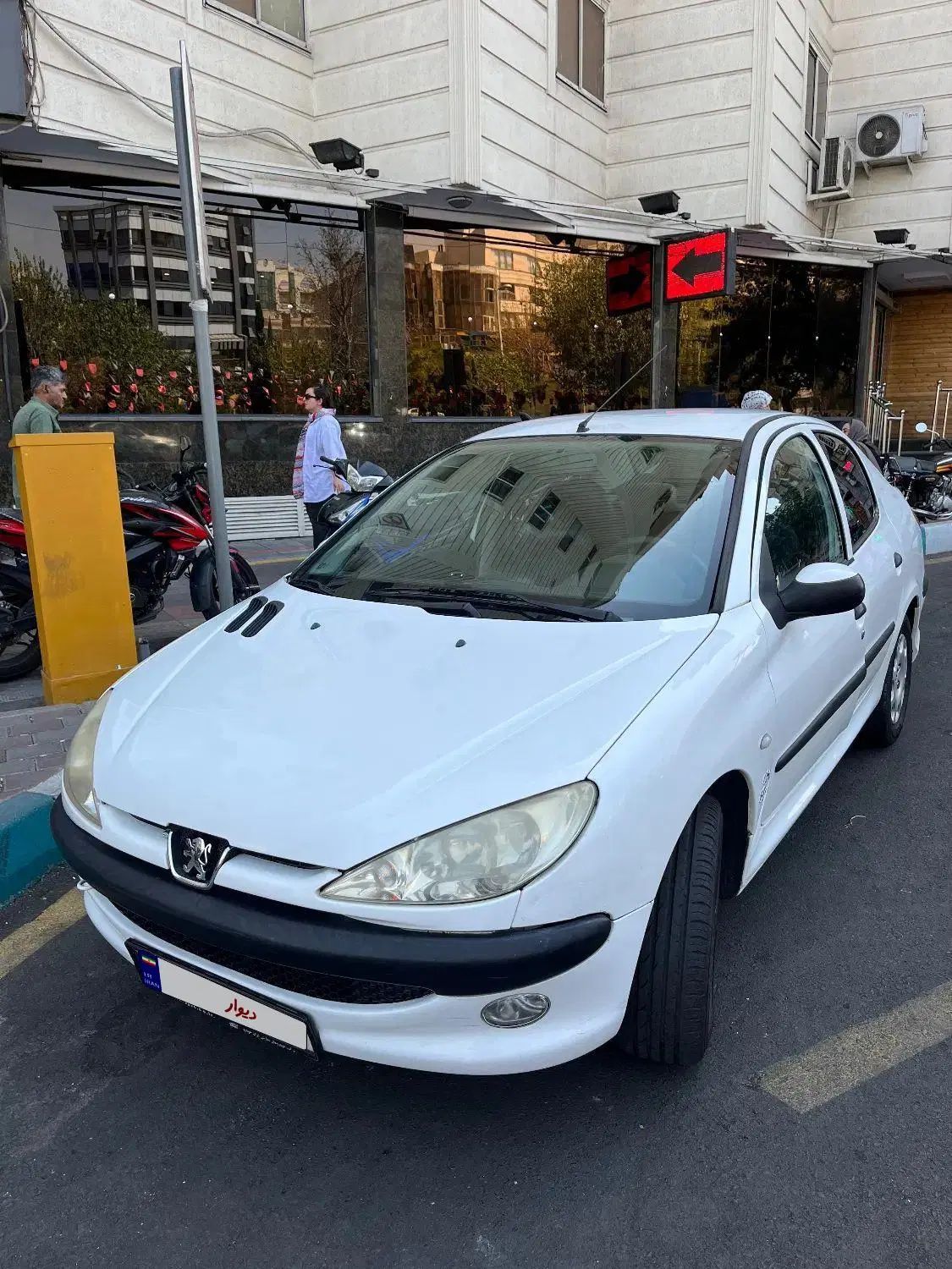 پژو ۲۰۶ صندوق دار v8 - 1395