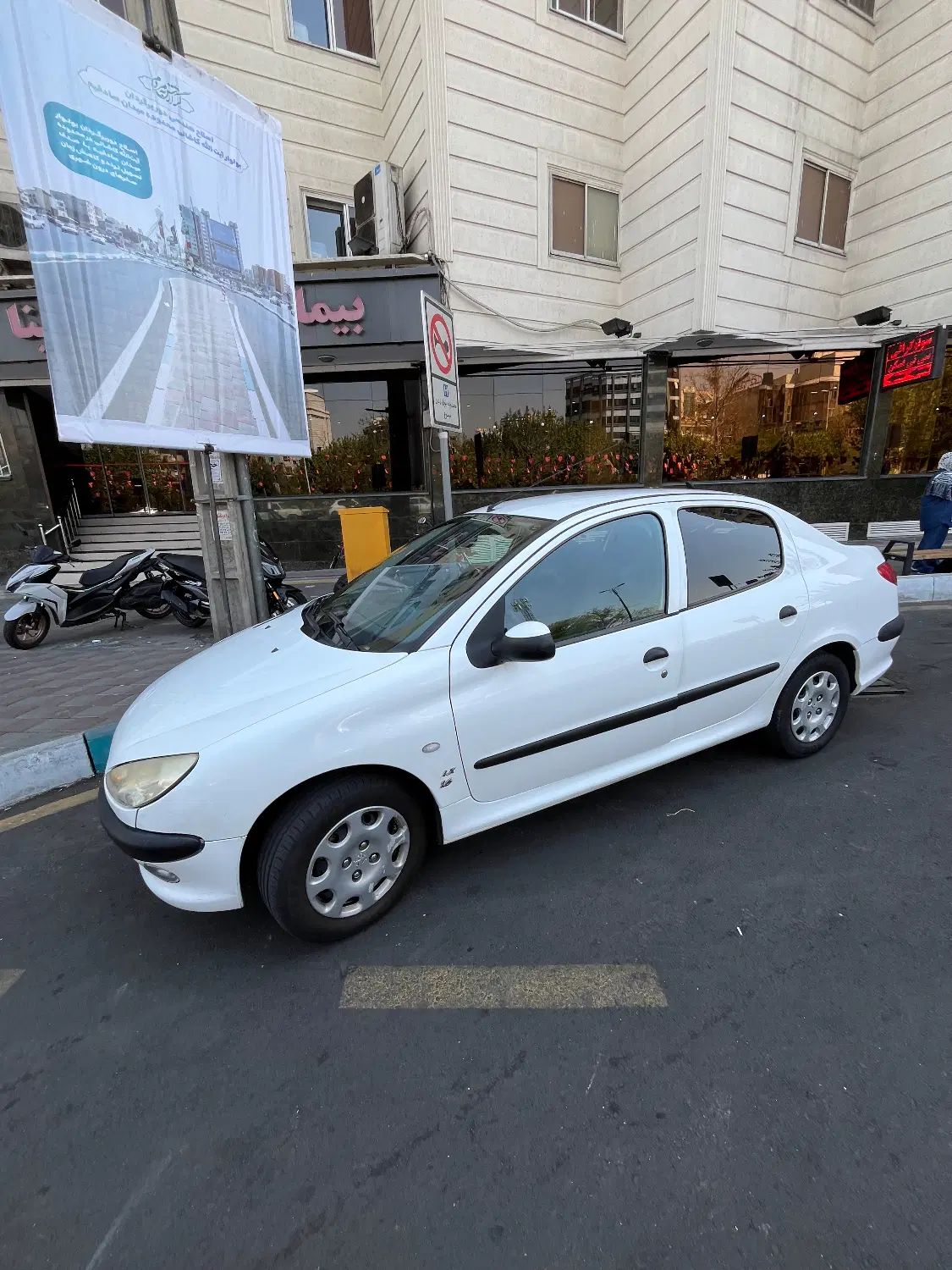 پژو ۲۰۶ صندوق دار v8 - 1395