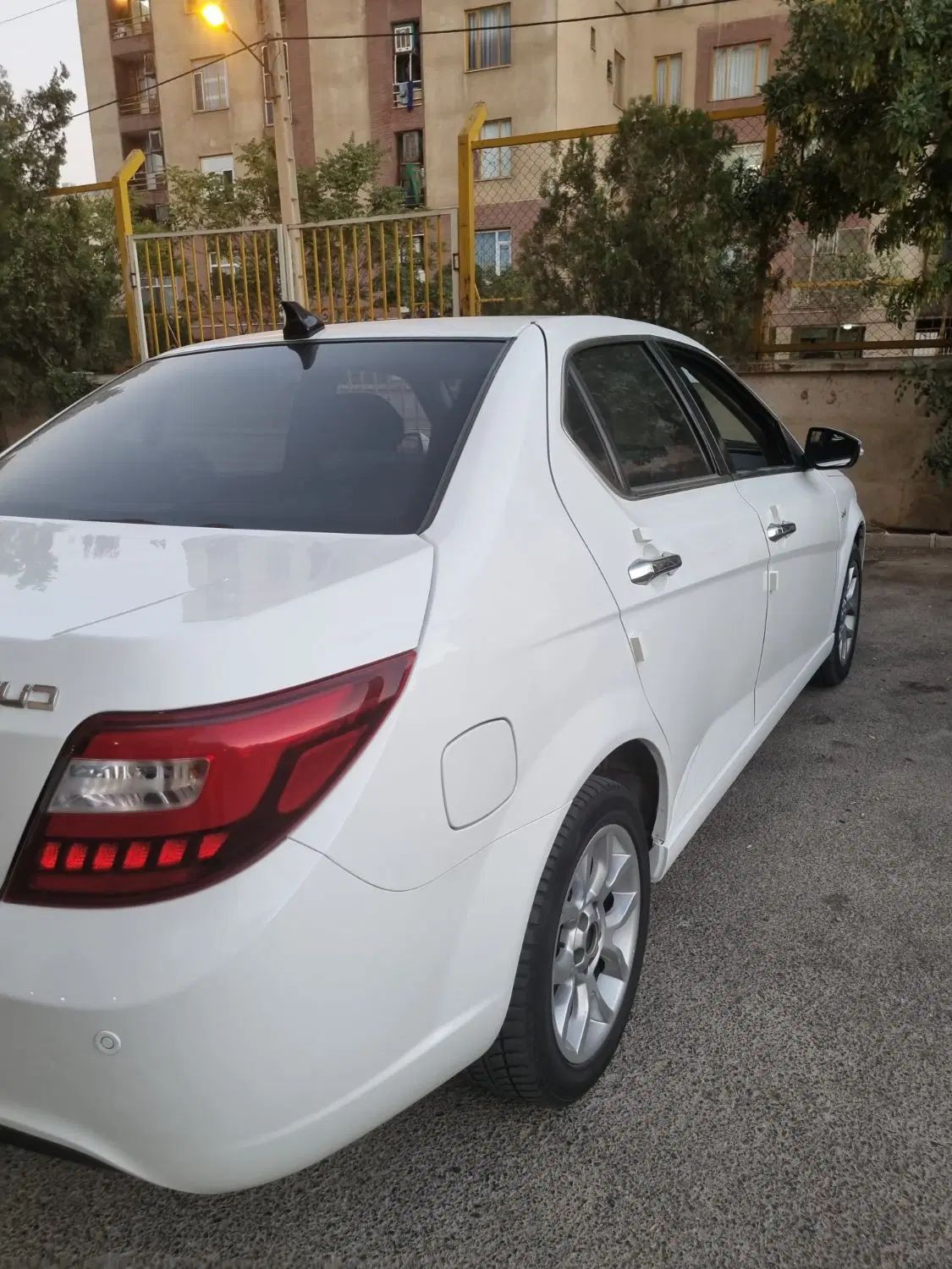 دنا پلاس توربو 6 دنده - 1401