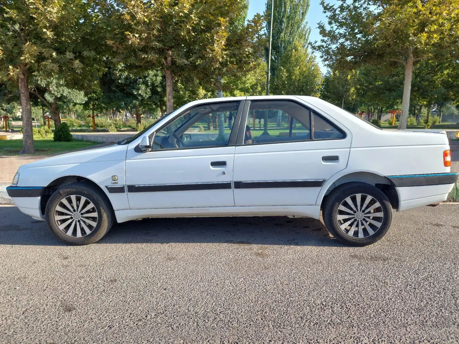 پژو 405 SLX بنزینی TU5 - 1395
