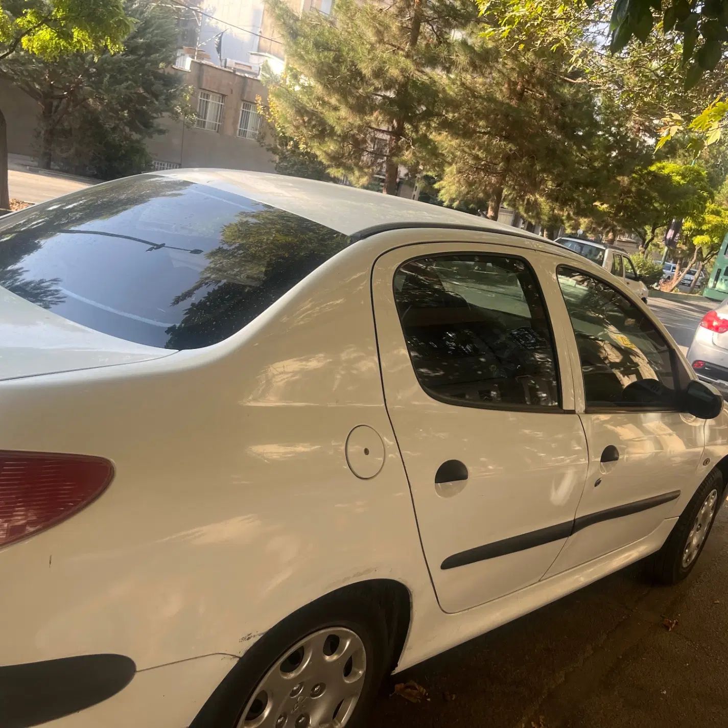 پژو ۲۰۶ صندوق دار v8 - 1392