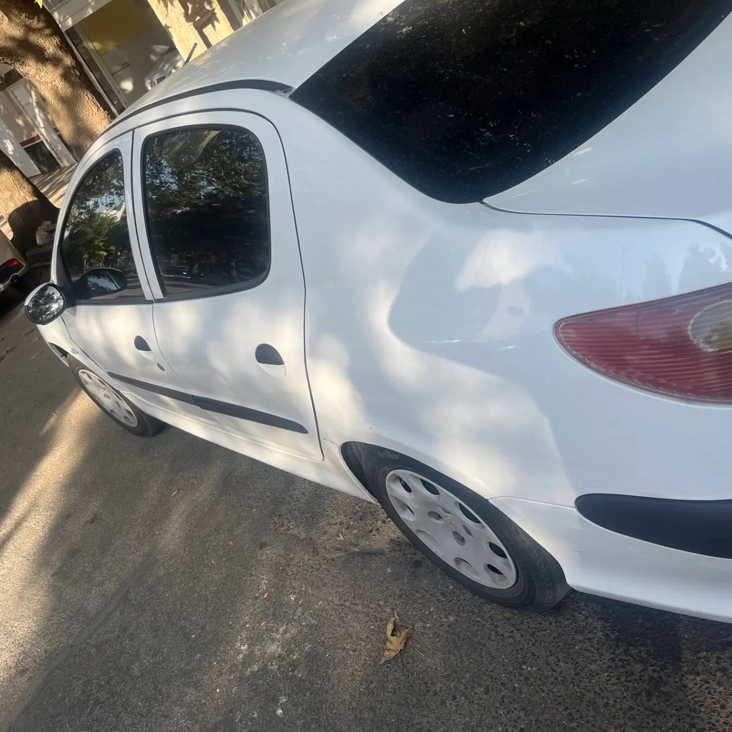 پژو ۲۰۶ صندوق دار v8 - 1392