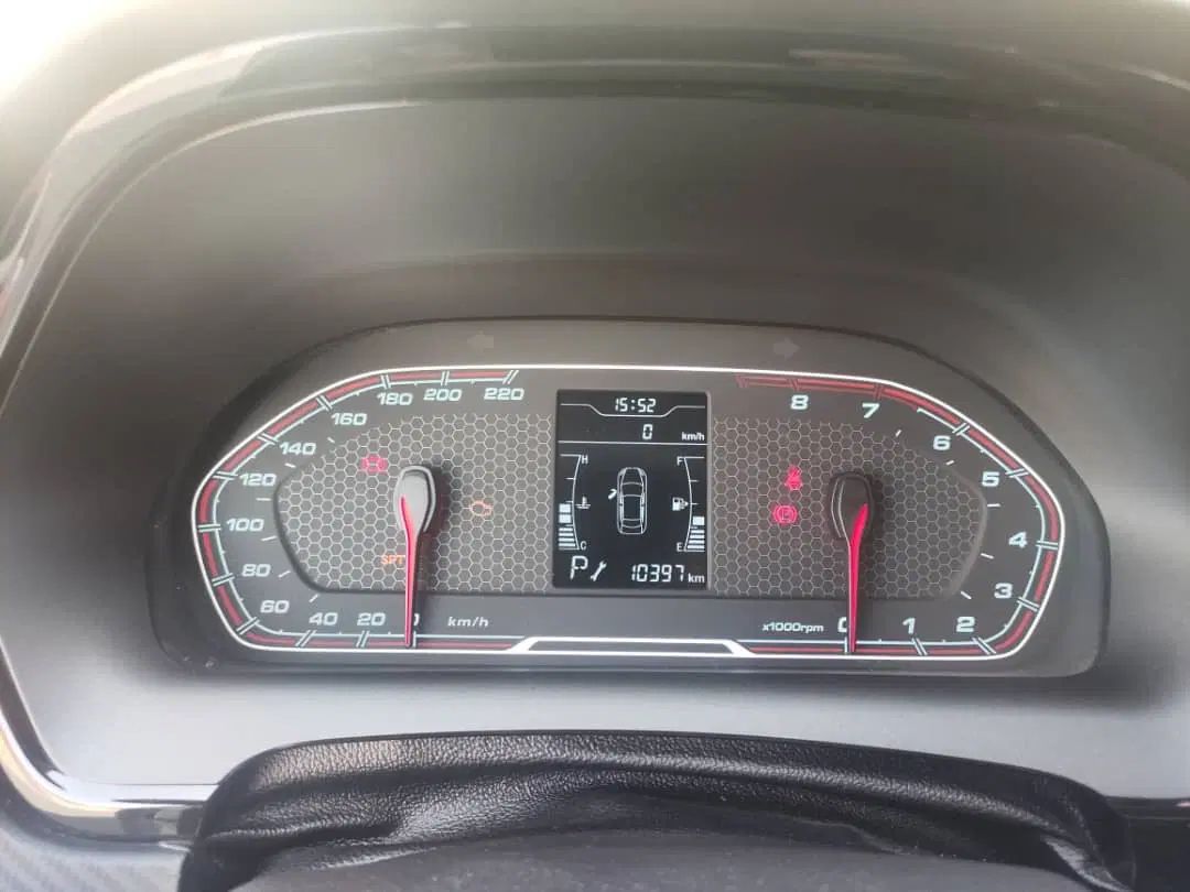 ام وی ام X22 اتوماتیک ساده - 1396
