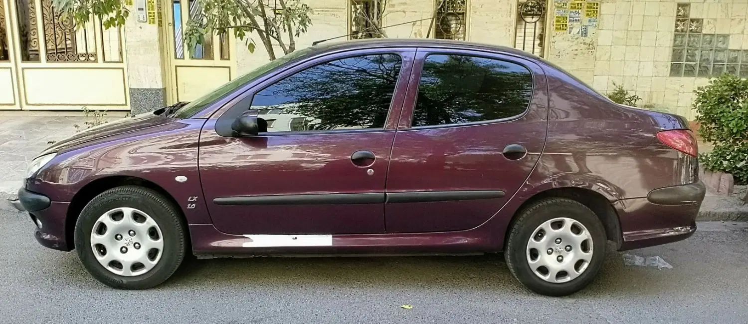 پژو ۲۰۶ صندوق دار v8 - 1396