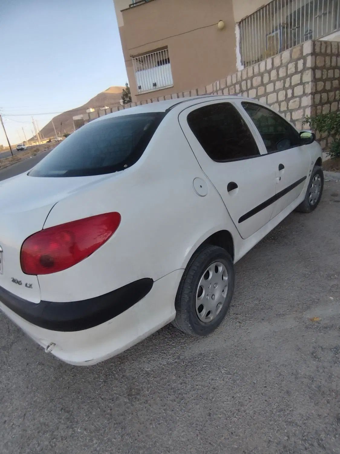 پژو ۲۰۶ صندوق دار v8 - 1386