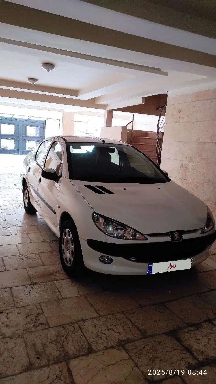 پژو ۲۰۶ صندوق دار v8 - 1397