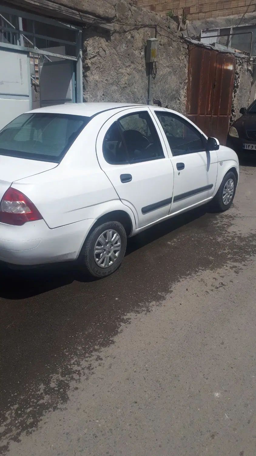 تیبا صندوق دار SX - 1393