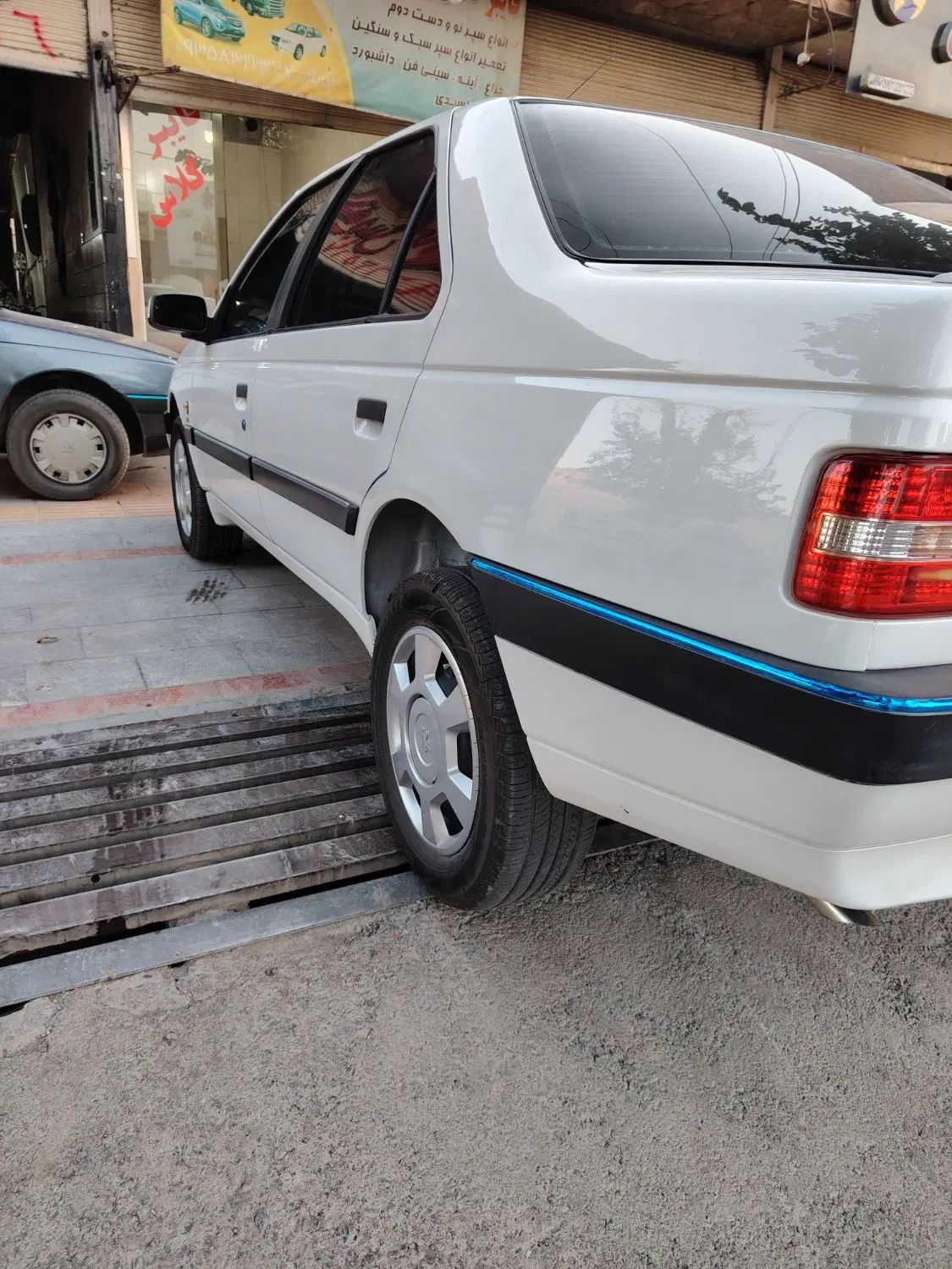 پژو 405 SLX بنزینی TU5 - 1398