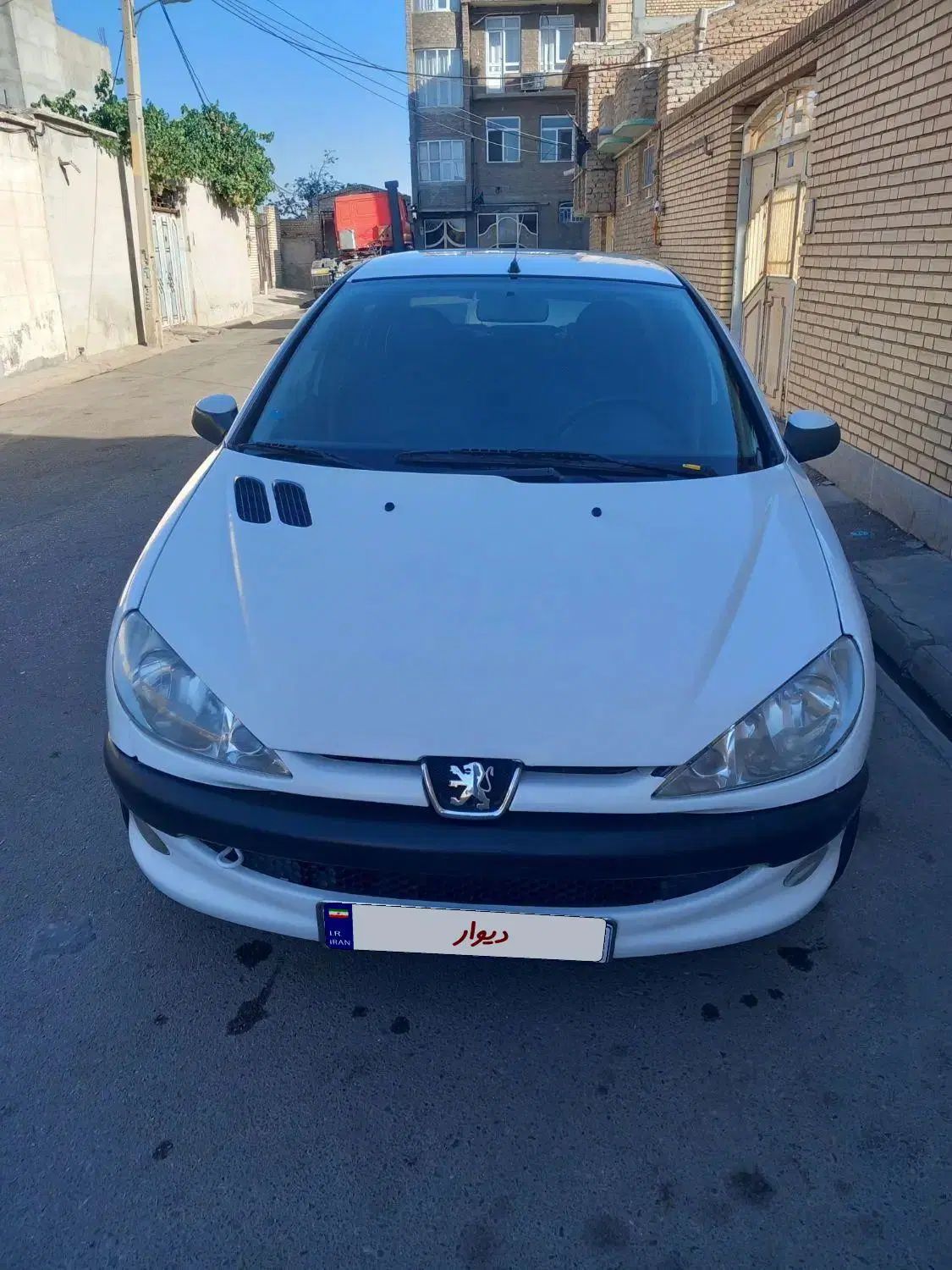 پژو ۲۰۶ صندوق دار v8 - 1390