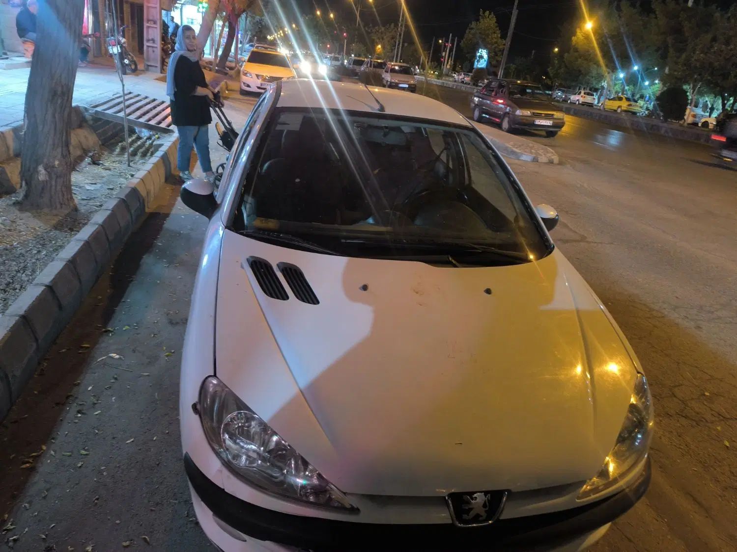 پژو ۲۰۶ صندوق دار v8 - 1396