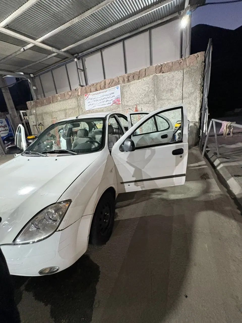 تیبا صندوق دار EX - 1395