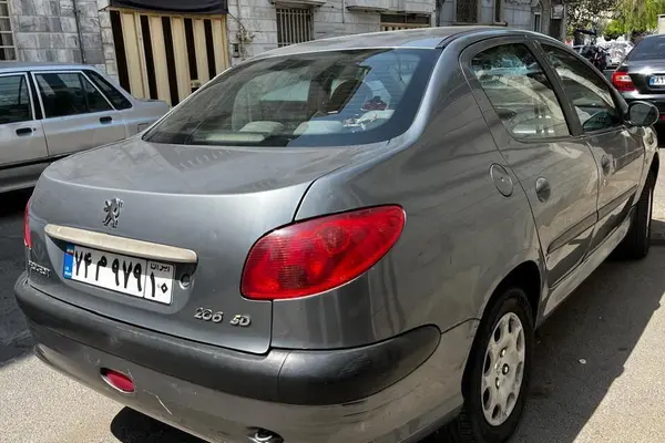 پژو ۲۰۶ صندوق دار v8 - 1390