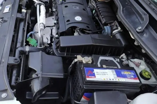 پژو ۲۰۶ صندوق دار v8 - 1389