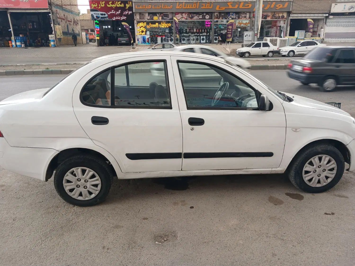 تیبا صندوق دار SL - 1390