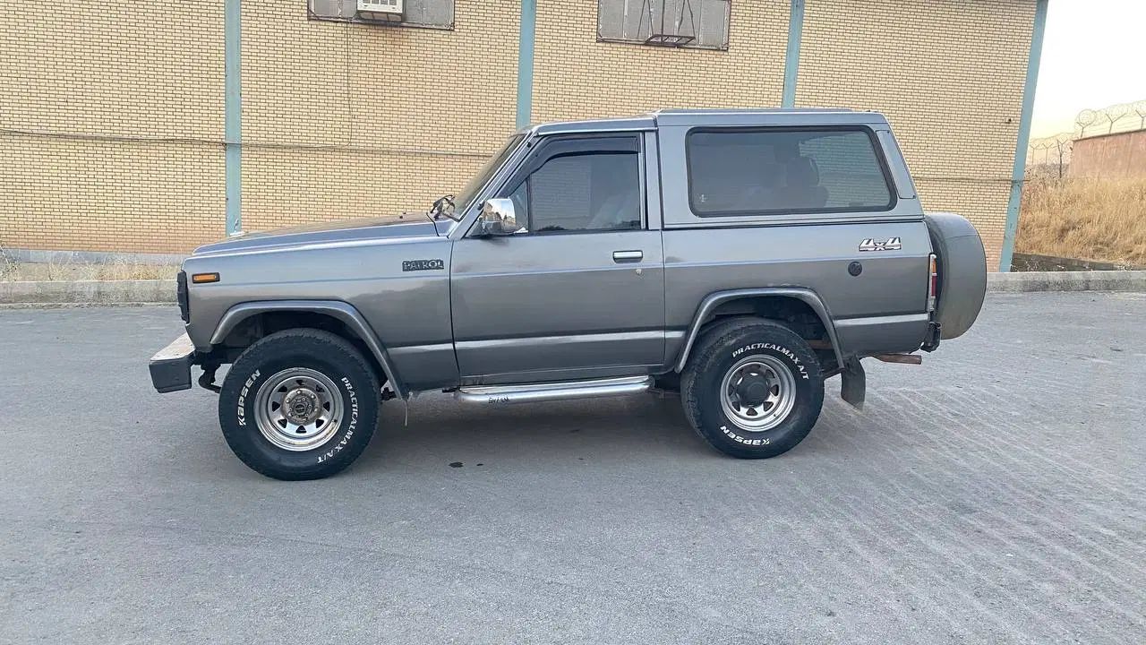 نیسان پاترول دو درب دنده‌ای - 1991