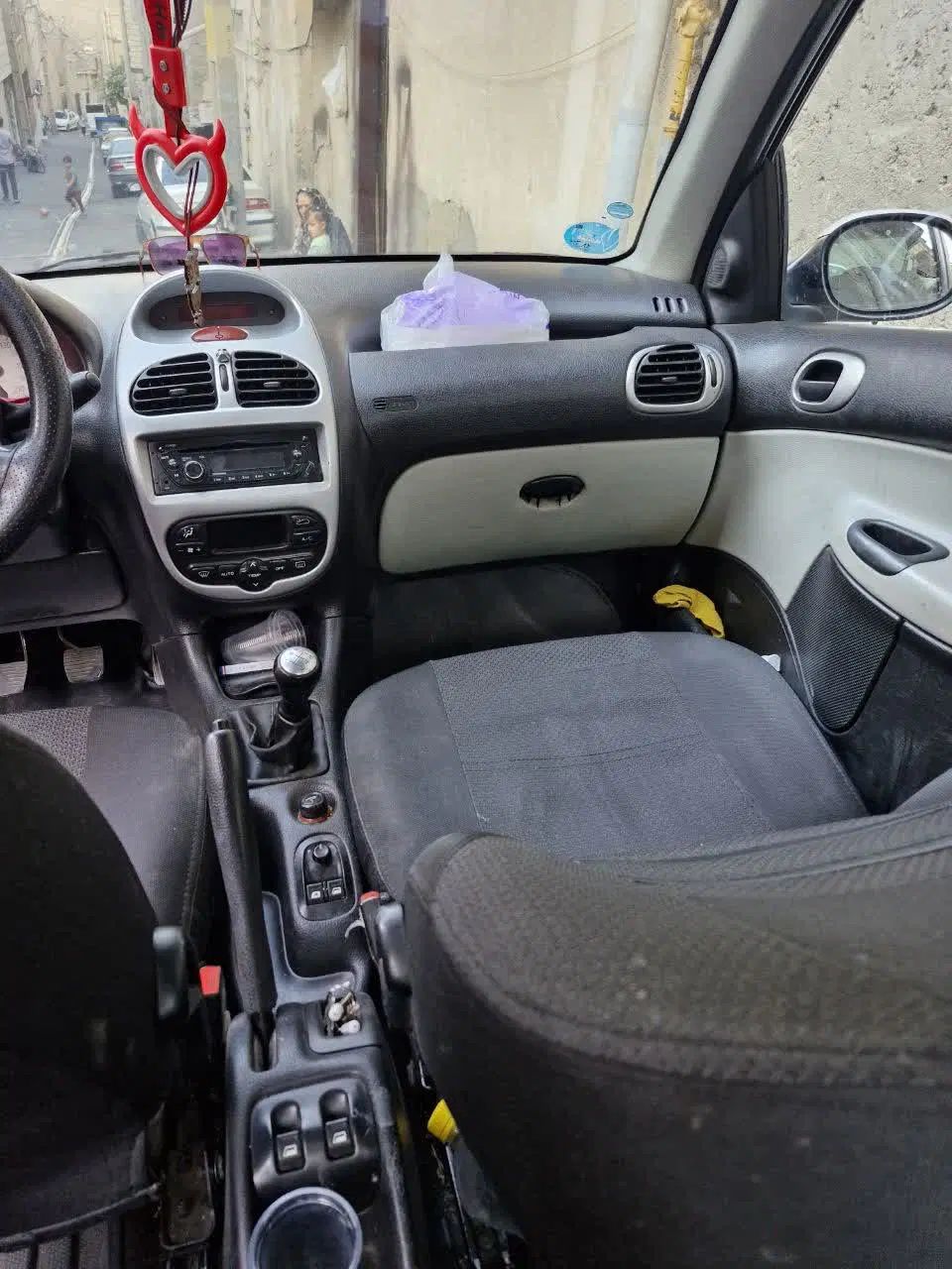 پژو ۲۰۶ صندوق دار v8 - 1389
